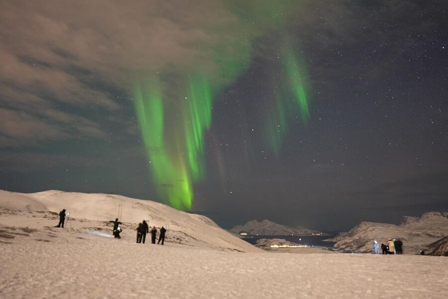 Tromsø: Northern Lights Minibus Small Private Tour Group - What $157 per person really buys