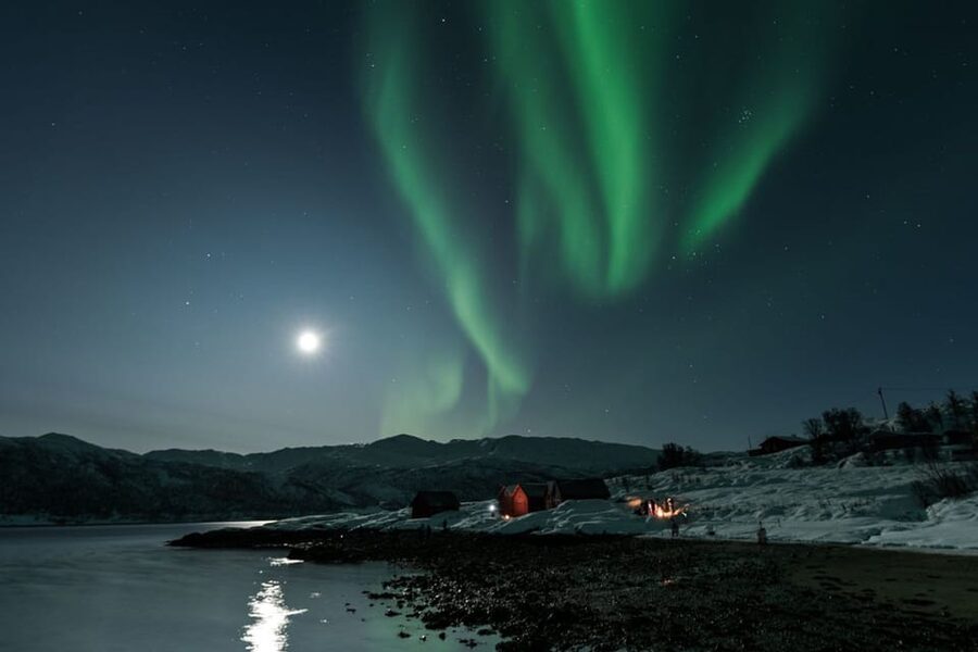 Tromsø: Northern Lights Photography Small-Group Tour - Getting better aurora photos