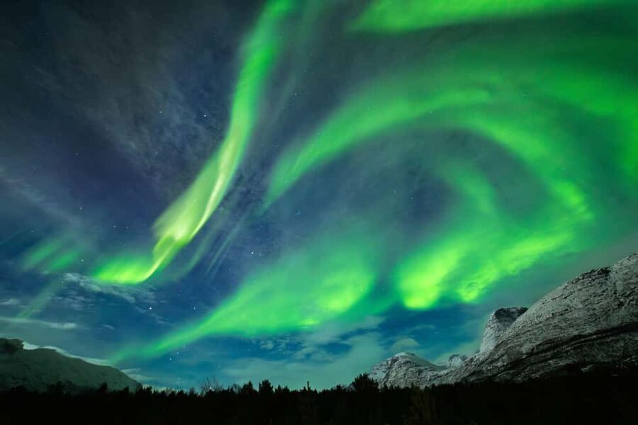 Tromsø: Northern Lights Photography Tour - The first stop: finding a clear patch of Arctic sky
