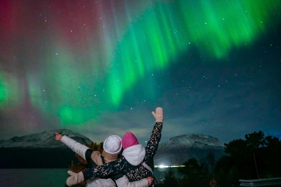 Tromsø: Northern Lights Tour with Guaranteed Sightings - Who will enjoy this most