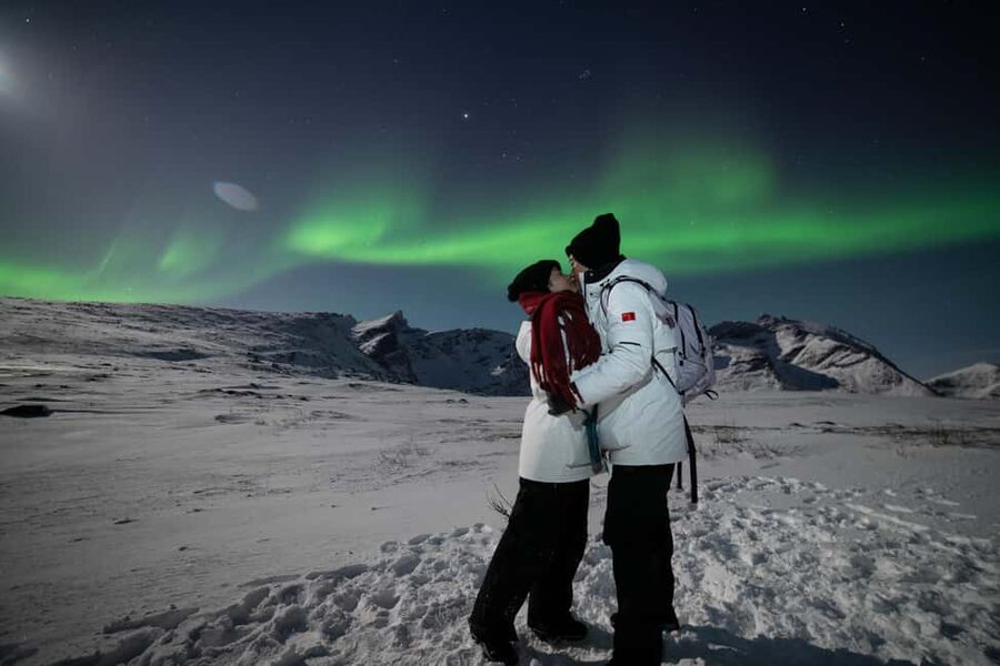 Tromsø: Northern Lights tour with local experts - Key points at a glance