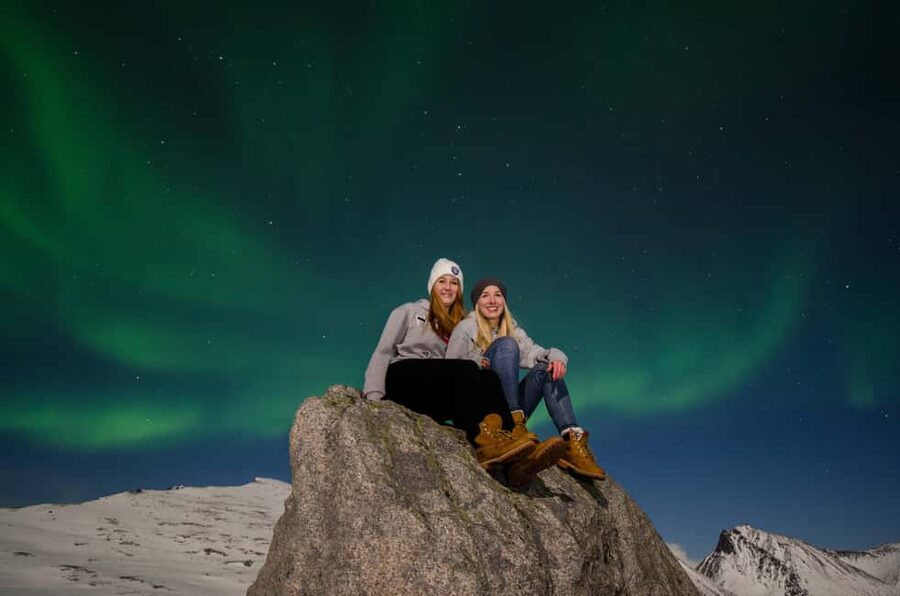 Tromsø: Northern Lights Tour with Professional Photographer - Four hours focused on the aurora