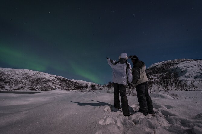 Tromsø Norway - Small Group Aurora Hunt Tour with a local guide - Warm food, fires, and practical comfort