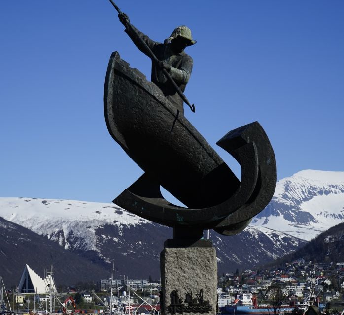 Tromsø: Private City Tour - Weather, shoes, and walking comfort