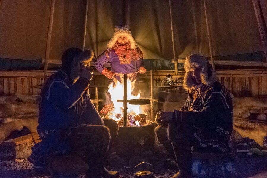 Tromsø: Reindeer Camp Dinner with Chance of Northern Lights - Key points to know before booking