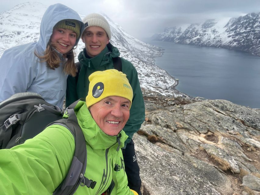 Tromso: Scenic & Eco-Friendly Snowshoeing Tour - Wildlife and local stories along the trail