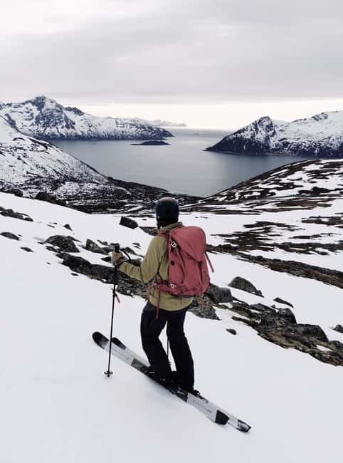 Tromsø: Ski touring (ski de randonnee) - Learning the touring equipment before the climb