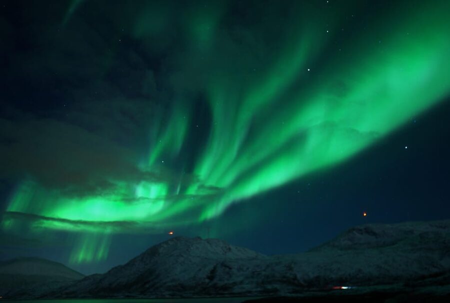 Tromsø: Small-Group Adventurous Northern Lights Hunt - What the $118 price really covers
