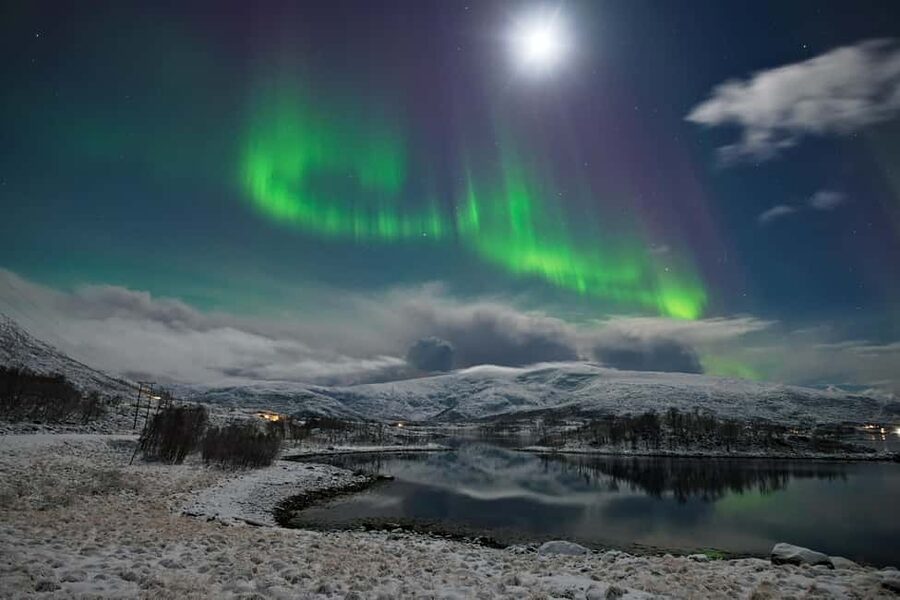 Tromsø: Small Group Northern Lights Hunt - Who should choose this Tromsø hunt?