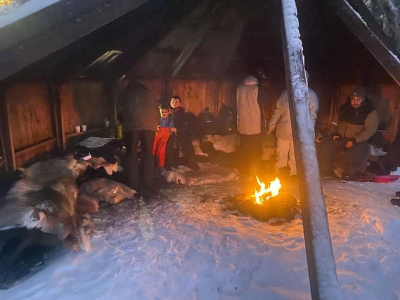 Tromsø: Snow Sledding, Mini Skiing, Lasso and Reindeer Hides - Reindeer hides, hot drinks, and the bonfire