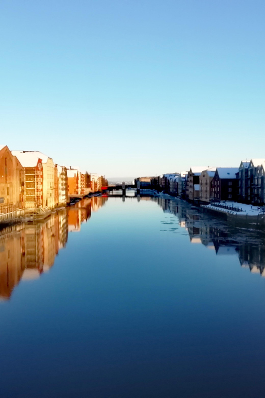 Trondheim : Explore the city of kings with a local guide - Weather, footwear, and accessibility