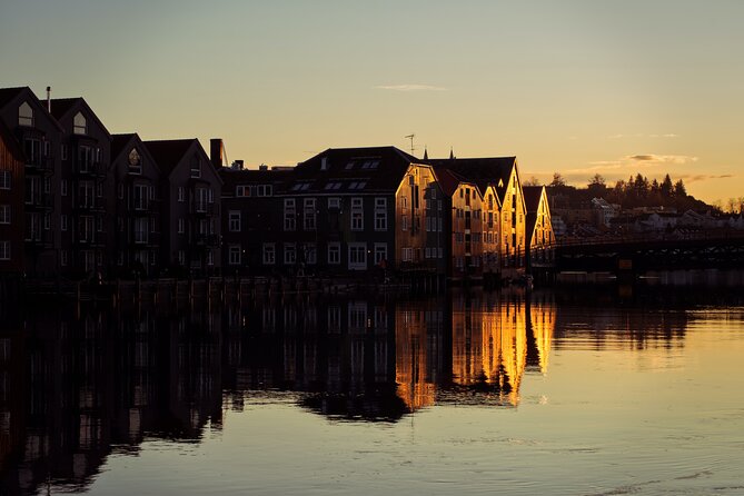 Trondheim Private Walking Tour with a Local - Weather, shoes, and port-day planning