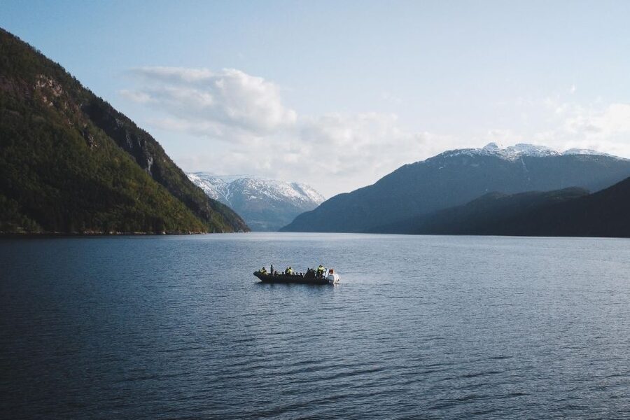 Ulvik adventure: Exploring Hardangerfjord's Osafjord by RIB - What the guide adds to the ride