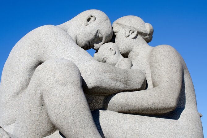 Vigeland Alien Threat in Oslo Exploration Game and Tour - Nobels gate 32 and The Clan