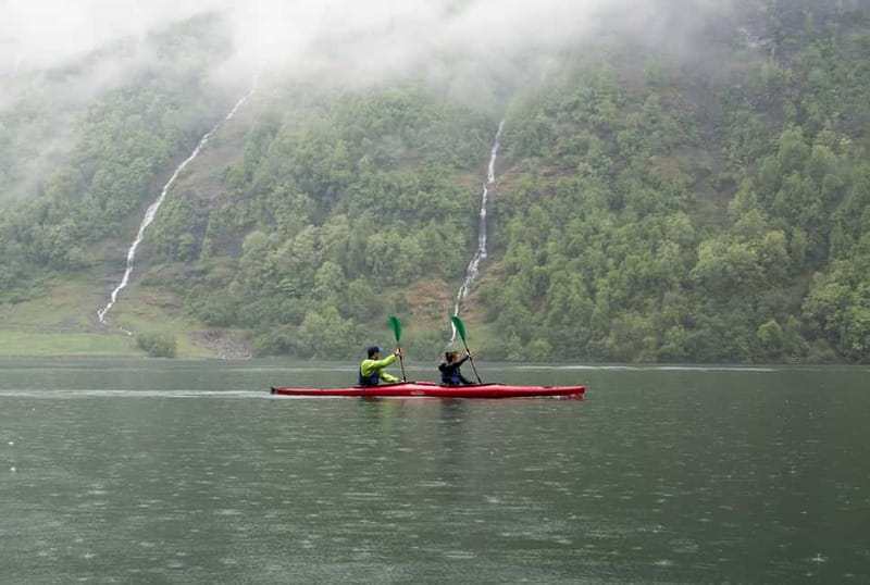 Vossevangen: Nærøyfjord Full-Day Guided Kayaking Trip - Five hours among waterfalls and mountain farms