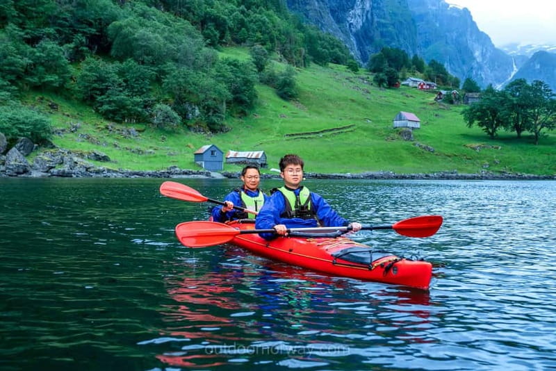 Vossevangen: Nærøyfjord Full-Day Guided Kayaking Trip - What the included equipment means for you