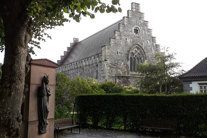Walking tour: Medieval Spirit of Bergen + sweet Arctic gifts - Rosenkrantz Tower and Haakon’s Hall are seen from outside