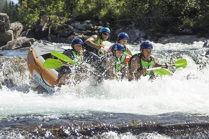 Whitewater Rafting Grade 3 to 4 - Safety Training Before the First Rapid